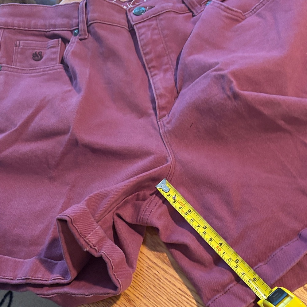 Gloria Vanderbilt Plum Cotton Blend Bermuda Shorts - Picture 8 of 8